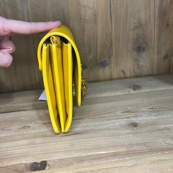 Chloé Crossbody Clutch Yellow - Picture 9 of 15